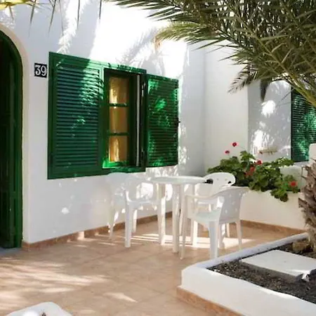 Lagos Cotillo