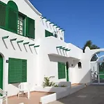 Lagos Apartament *